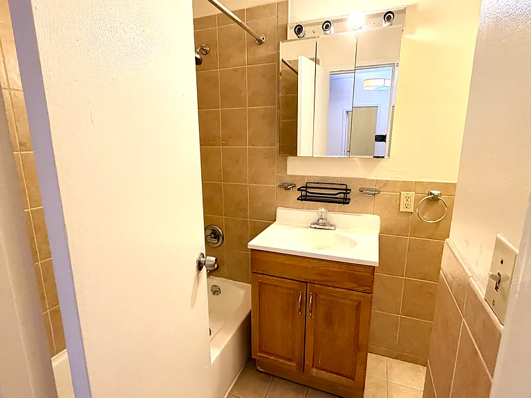 217 E 22nd St #7 — Photo 8