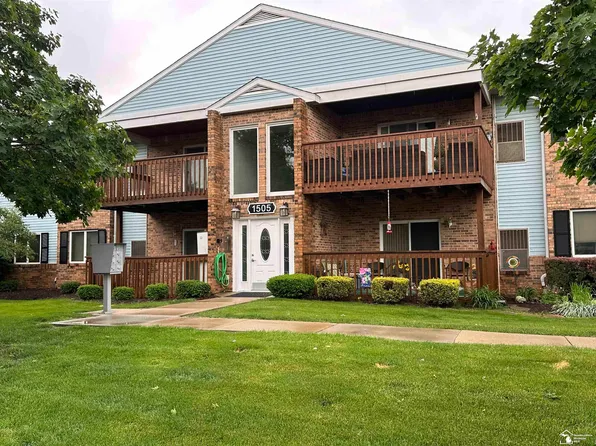 1505 Harbour Ct APT 64, Trenton, MI 48183