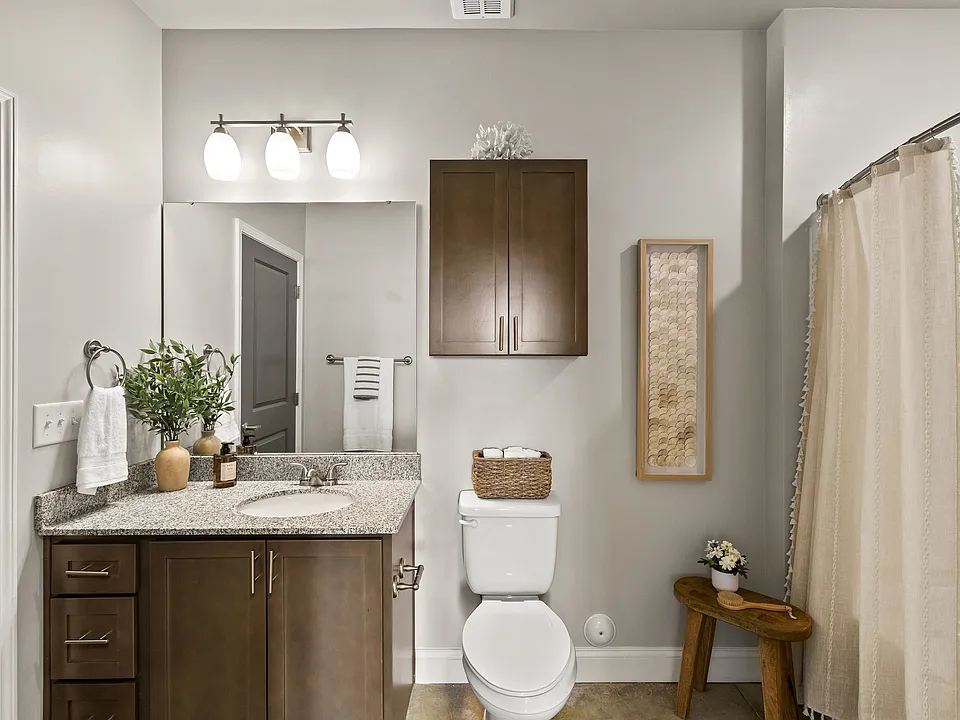 Comet Westgate