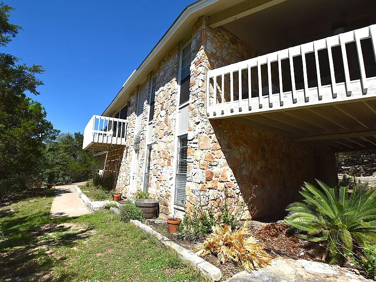1905A Toro Canyon Rd — Photo 16