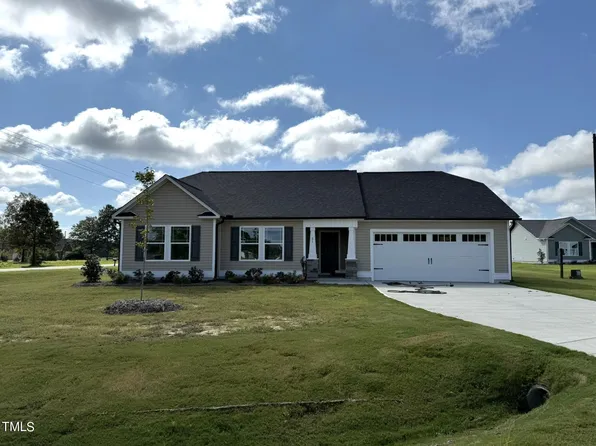 31 Grace Ridge Ct, Benson, NC 27504