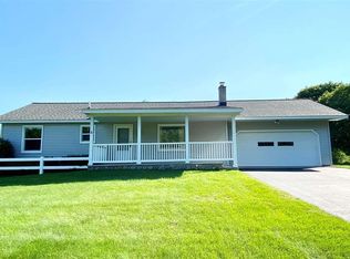 6112 Beverly Dr, Traverse City, MI 49685