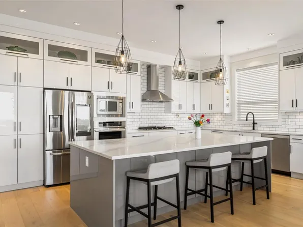 2423 Azurite Cres, Langford, BC V9B 0T9