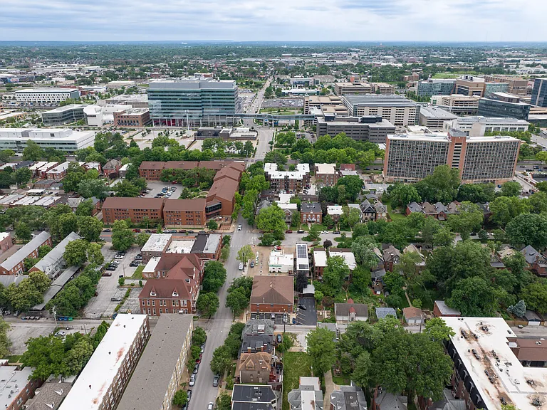 4400 Laclede Ave #3 — Photo 42