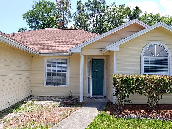 3rd image of 12740 Clear Springs Dr