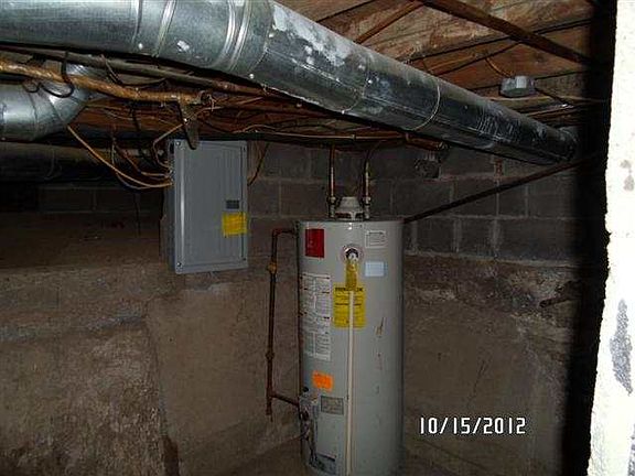 5th image of 317 E Vine St