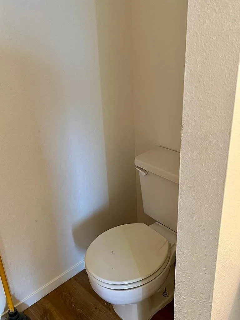 3 bed, 1350 sqft, $1,500 — Photo 1