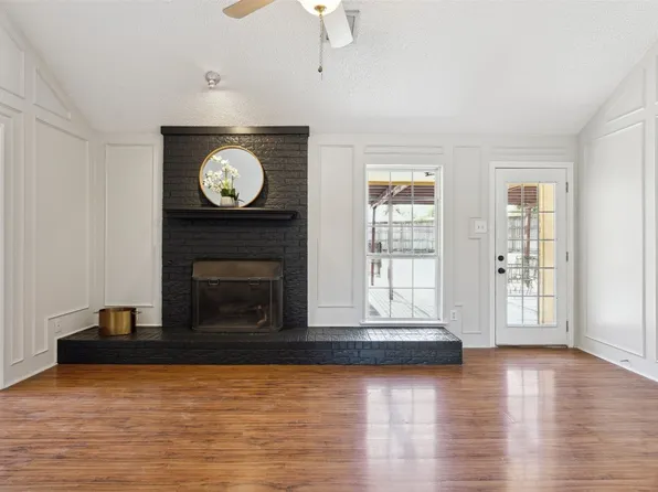 821 Leslie Ln, Coppell, TX 75019