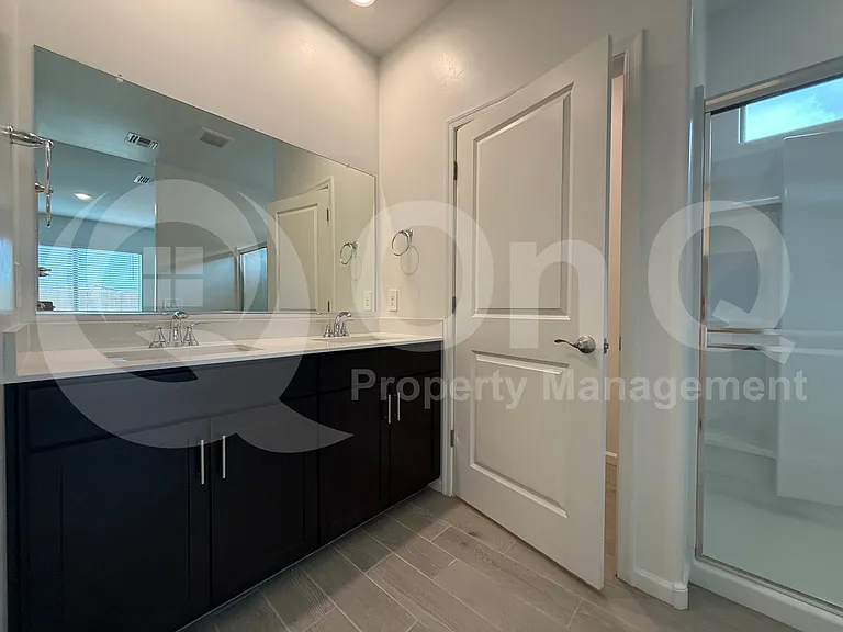 6901 W Sweetshade Ln — Photo 23