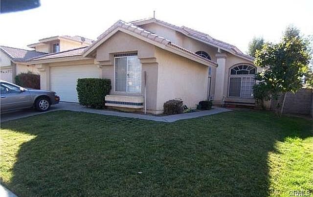 1st image of 28769 Garden Cir S