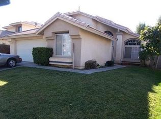 28769 Garden Cir S, Highland, CA 92346