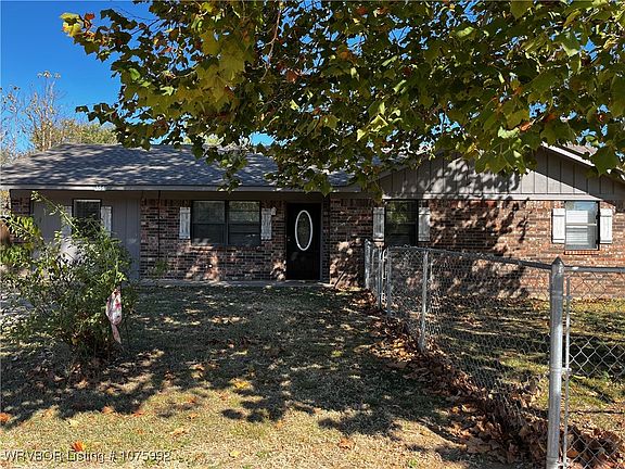 2nd image of 356 Grandstaff Ave