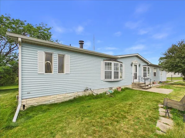 933 Micole Dr, Belvidere, IL 61008