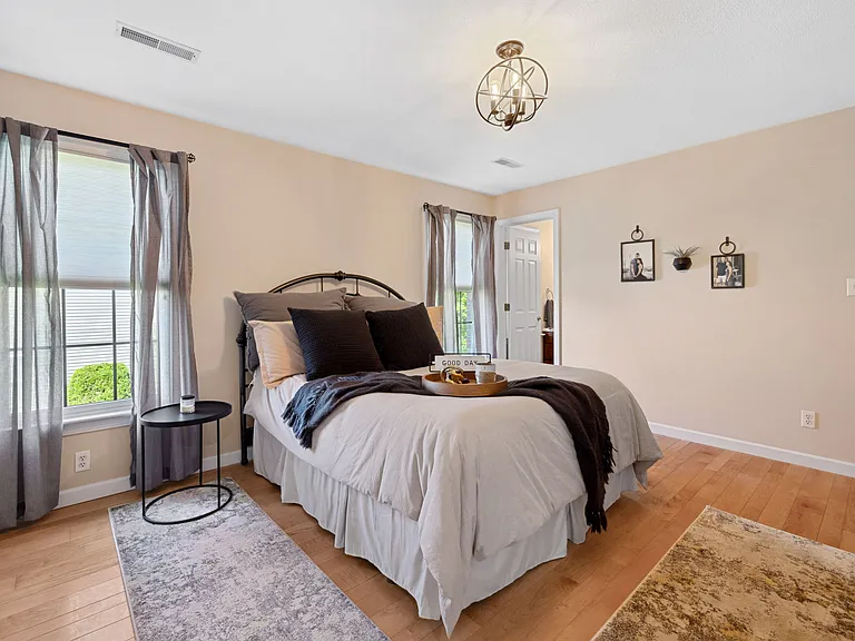 2504 Ron Dr — Photo 25