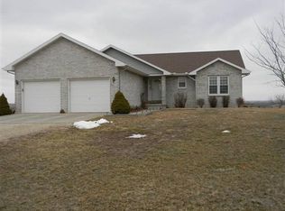 1735 Cottonwood Dr, Bennington, KS 67422