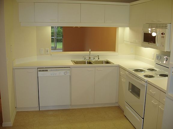 5th image of 7761 Jewel Ln APT 103