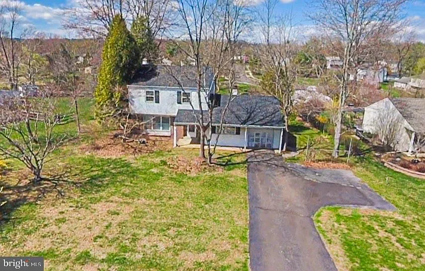 13 Brook Ln photo 1