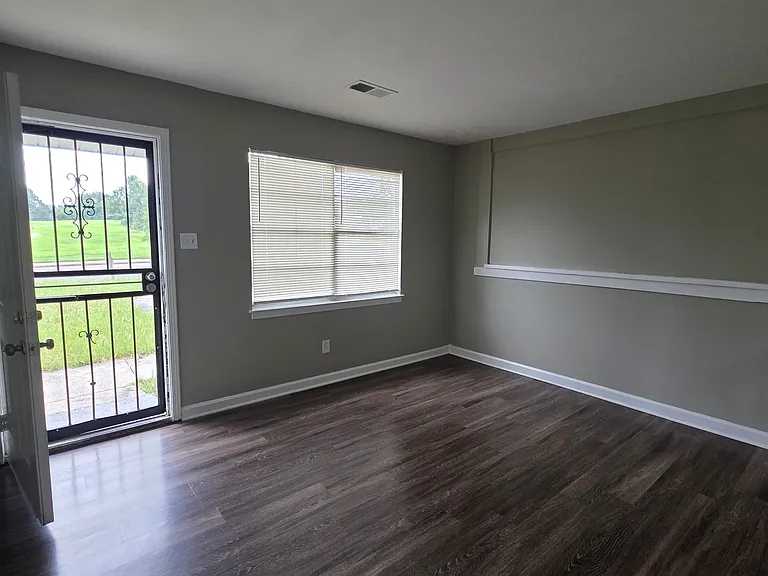 862 Western Park Dr — Photo 3