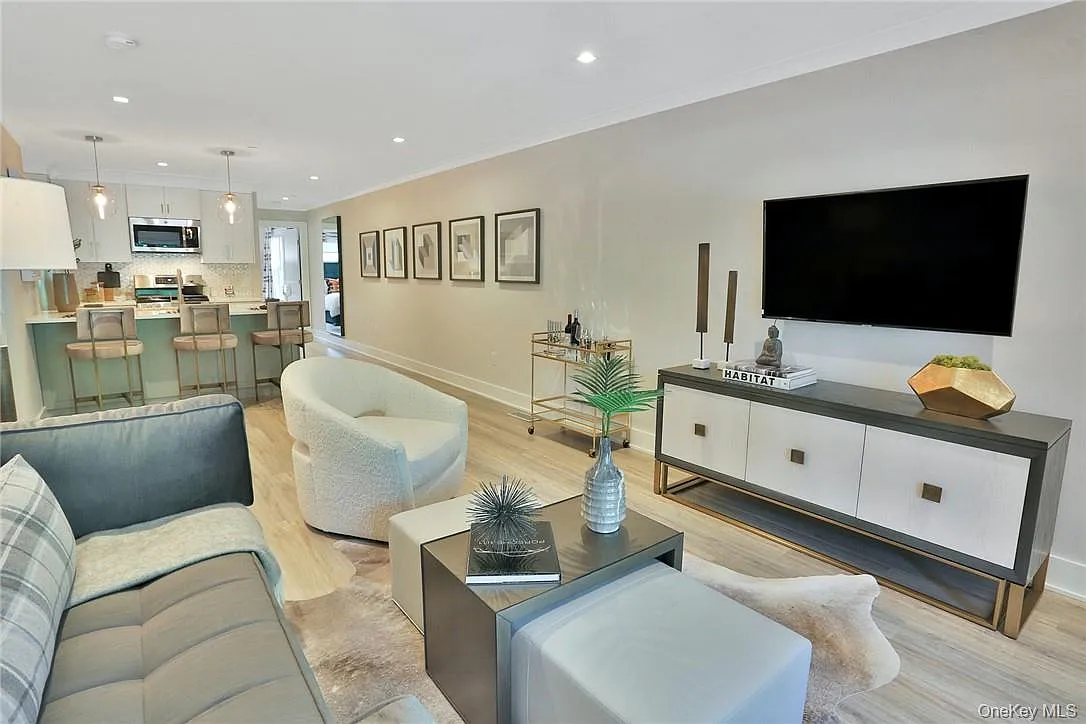 1 bed, 1.0 bath, 800 sqft, $4,500 — Photo 4