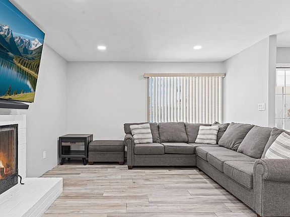 4th image of 885 Givens St
