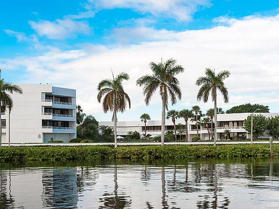 5th image of 3701 S Flagler Dr APT A204