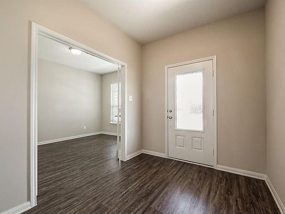2nd image of 13601 Hunt Hill St