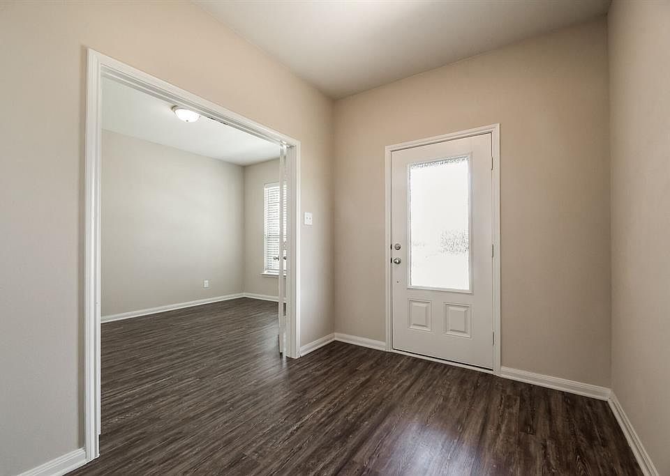 1st image of 13613 Hunt Hill St