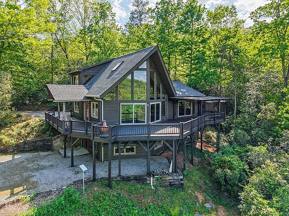 2nd image of 410 Falling Springs Dr