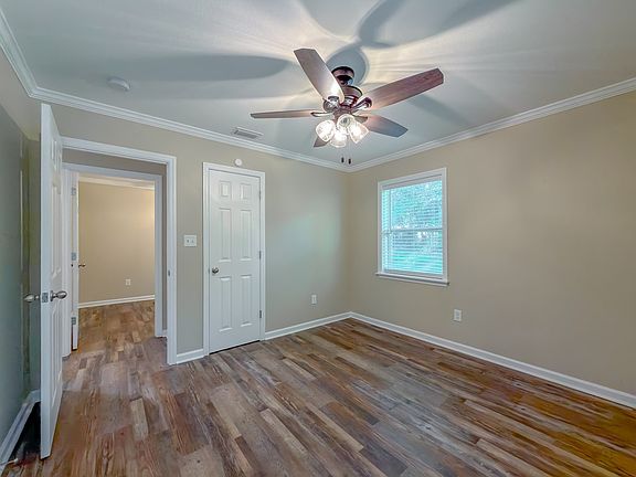 2nd image of 119 Aaron Rd