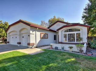 8969 Royal Gate Way, Elk Grove, CA 95624