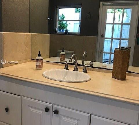 4th image of 2426 Tequesta Ln #0