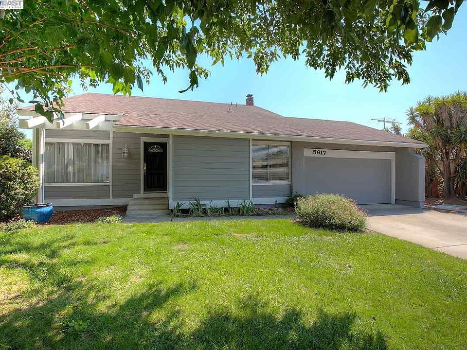 2nd image of 5617 Haggin Oaks Ave