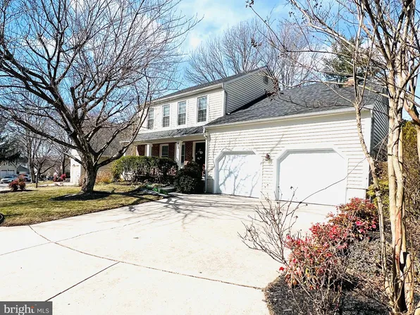 19005 Leatherbark Dr, Germantown, MD 20874