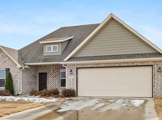 1277 Valle Ln, Springdale, AR 72762