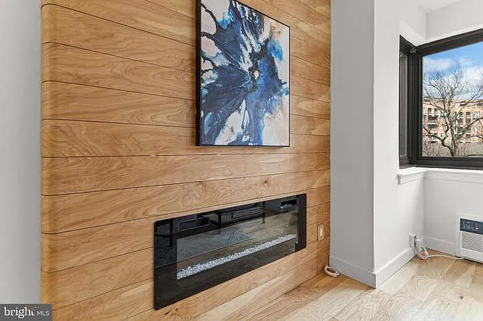 1 bed, 713 sqft, $2,990 — Photo 2