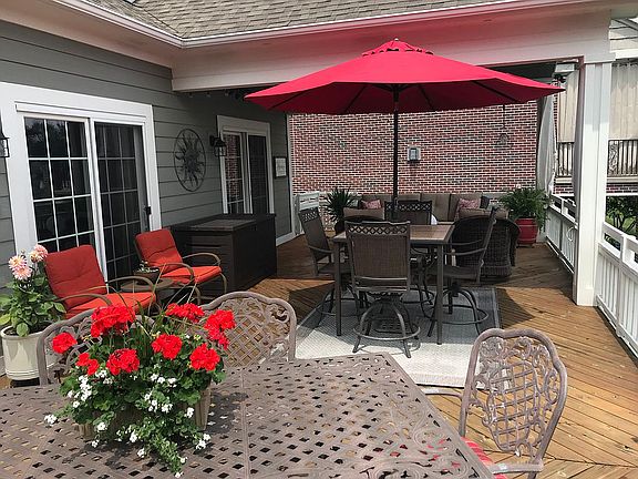 4th image of 4100 Lamont Dr