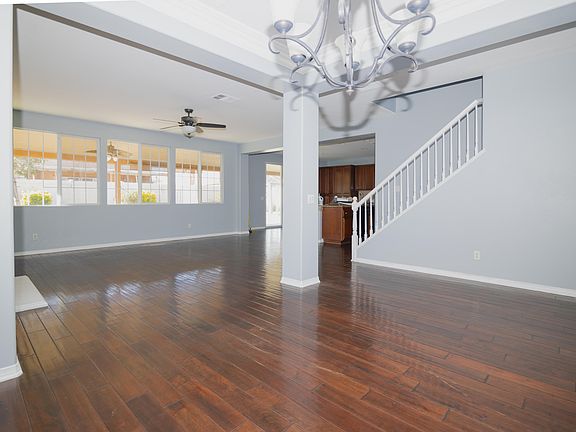 5th image of 5856 Paddington Dr
