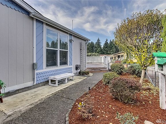 3rd image of 19122 100th Avenue Ct E #27