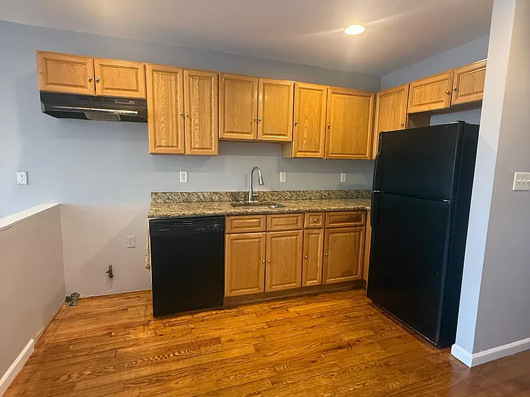 14 Amity St #2 — Photo 4