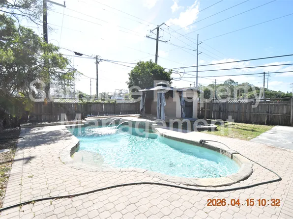 3602 W Oklahoma Ave, Tampa, FL 33611