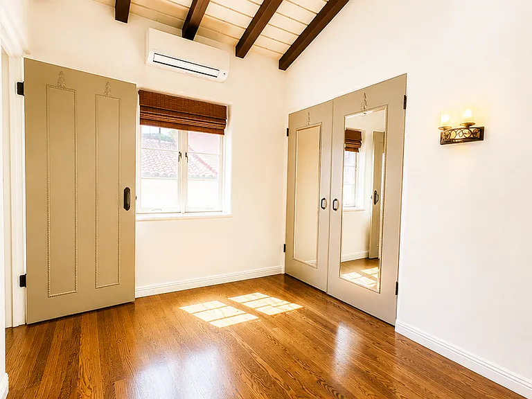8225 Fountain Ave (Patio Del Moro) — Photo 22