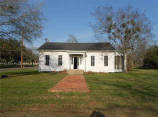 700 Elm St, Calvert, TX 77837