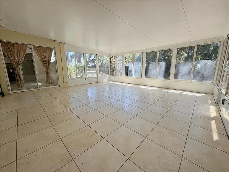 7522 Laurel Springs Dr — Photo 25