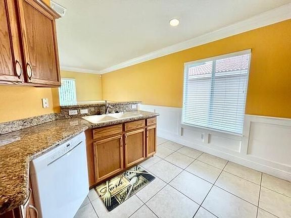 3rd image of 2080 SW Marblehead Way