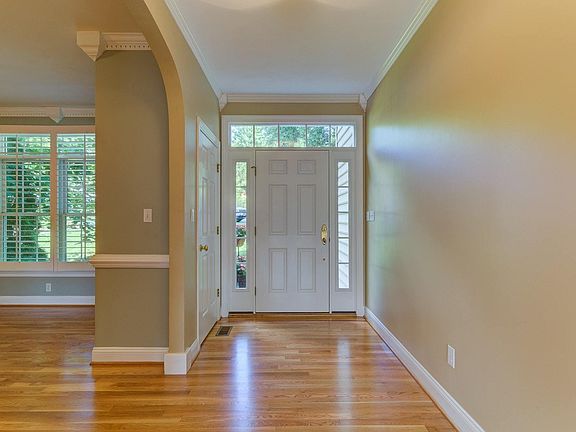 3rd image of 2607 Bobwhite Dr