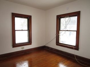 42 Chedell Pl, Auburn, NY 13021