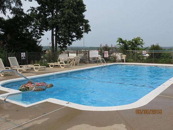 2nd image of 102 Vixen Cir APT G