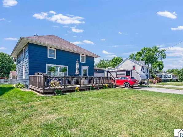 310 E 13th St, Blue Earth, MN 56013