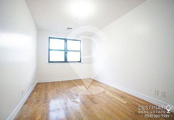 4th image of 2151 Ocean Ave #2F