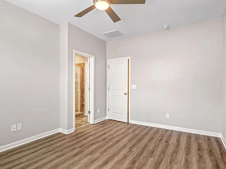 506 Aronia — Photo 25